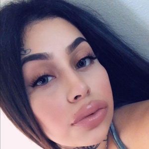 Meet your Posher, Guillermina